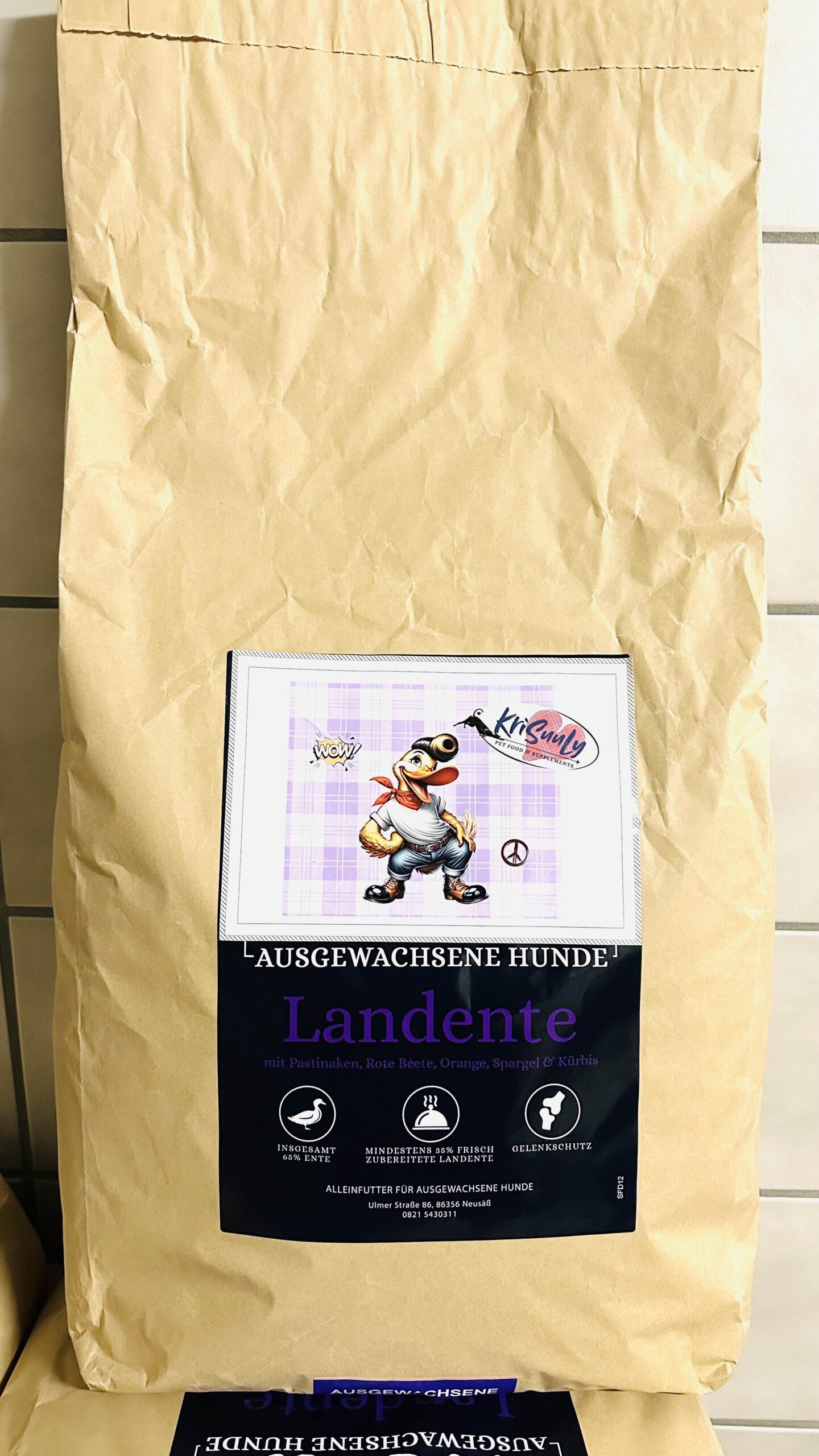 Landente mit Pastinaken, rote Beete, Orange, Spargel & Kürbis